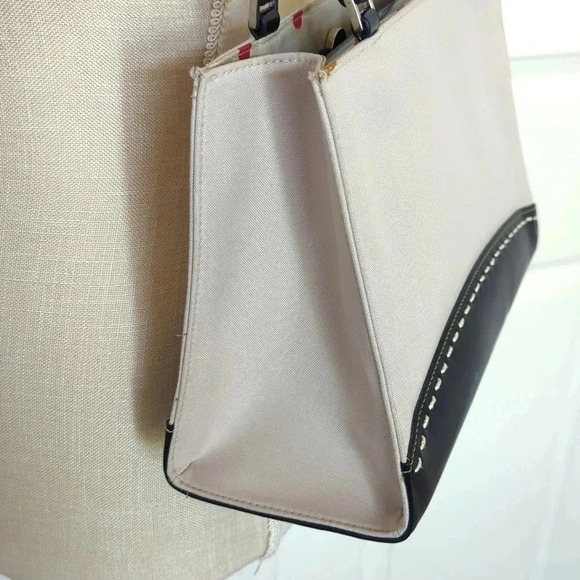 Kate Spade ♠️ Black and White Handbag - Picture 6 of 9